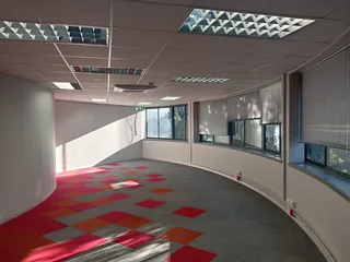 172m² Office to rent Woodmead