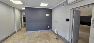 342m2 Warehouse To Let in Stikland Bellville