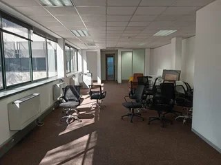 168m² Office To Rent, Woodmead