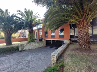 Entire Ground Floor to Let in Bedfordview