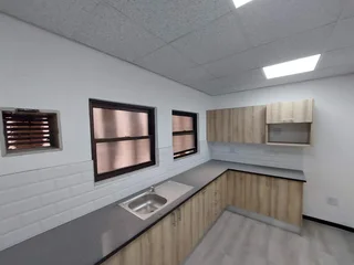 169 sqm 3rd Floor Office to Let