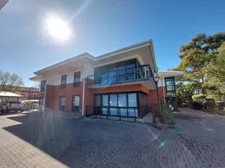 247 sqm Office To Let