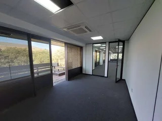 169 sqm 3rd Floor Office to Let