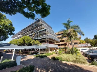 169 sqm 3rd Floor Office to Let