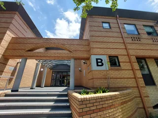 708 sqm Ground Floor Office to Let