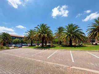 708 sqm Ground Floor Office to Let