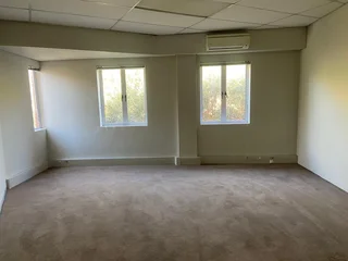 224 sqm Office To Let in Fourways