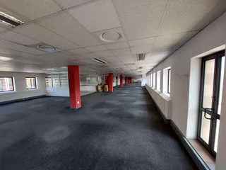 708 sqm Ground Floor Office to Let