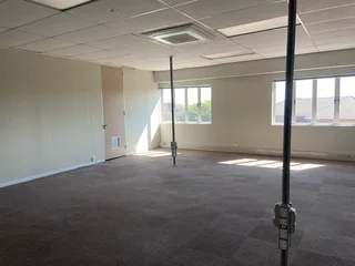 224 sqm Office To Let in Fourways