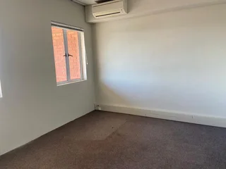 224 sqm Office To Let in Fourways