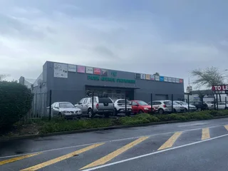 Prime 750 m2 Retail Showroom to Let in N1 City