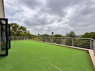 160 sqm Office to Let in Sandton