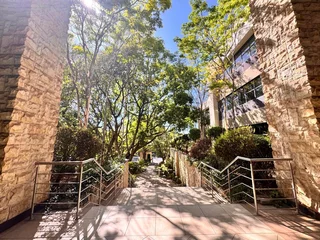 160 sqm Office to Let in Sandton