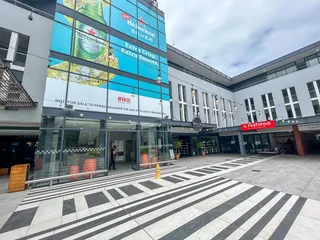 96m² Retail Store TO LET in Umhlanga Rocks