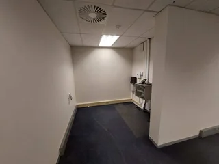 130 sqm Office to Let in Bedfordview