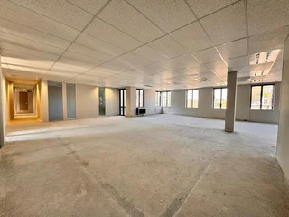 556 sqm Office to Let in Sandton