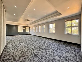 339 sqm Office to Let in Sandton