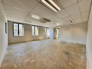 556 sqm Office to Let in Sandton