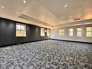 339 sqm Office to Let in Sandton