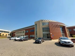 107 sqm Office to Let in Bedfordview