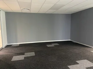 186 sqm Office To Let in Bryanston