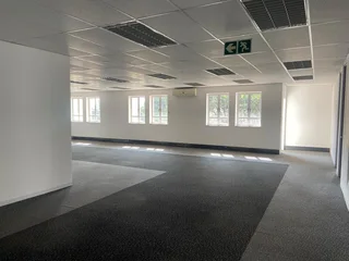 1224 sqm Office To Let in Bryanston