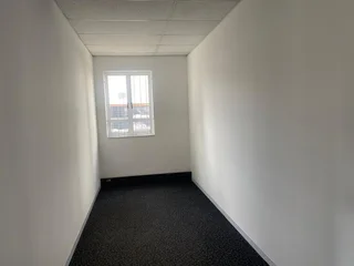 1224 sqm Office To Let in Bryanston