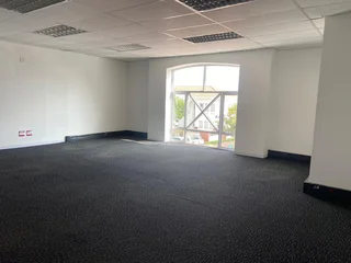 1224 sqm Office To Let in Bryanston