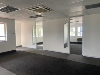 1224 sqm Office To Let in Bryanston