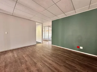 322 sqm Office to Let in Sandton