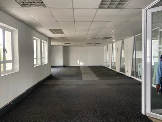 1224 sqm Office To Let in Bryanston