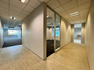 348 sqm Office to Let in Sandton