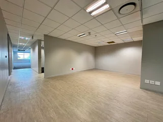 348 sqm Office to Let in Sandton