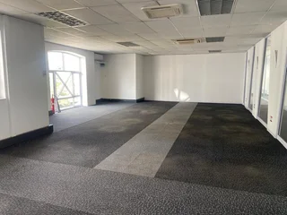 1224 sqm Office To Let in Bryanston