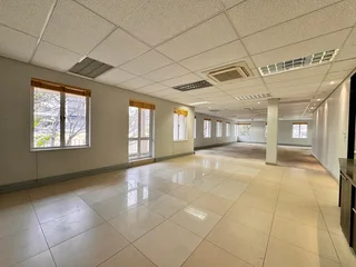 322 sqm Office to Let in Sandton