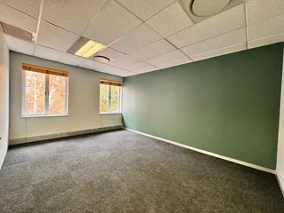 322 sqm Office to Let in Sandton