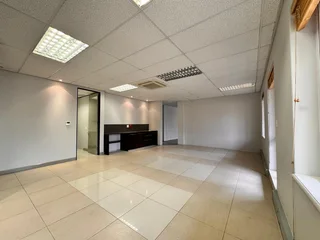 322 sqm Office to Let in Sandton