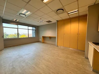 348 sqm Office to Let in Sandton