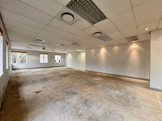 322 sqm Office to Let in Sandton