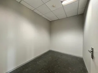 348 sqm Office to Let in Sandton