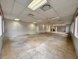 322 sqm Office to Let in Sandton