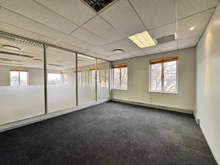 322 sqm Office to Let in Sandton