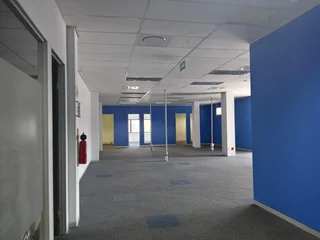 330 sqm Office To Rent, Rivonia