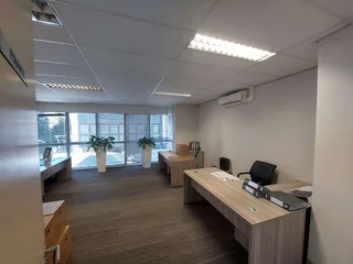 376 sqm Office to Let in Bedfordview