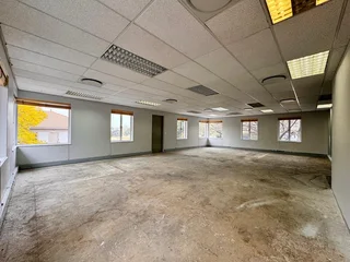 322 sqm Office to Let in Sandton