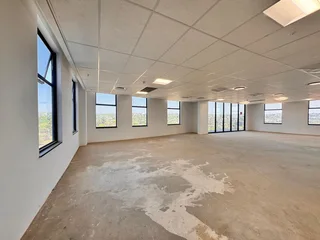 278 sqm Office to Let in Sandton