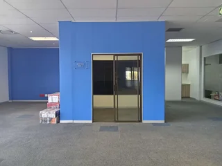 330 sqm Office To Rent, Rivonia