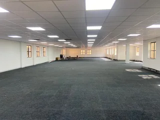 381 sqm Office To Let in Bryanston