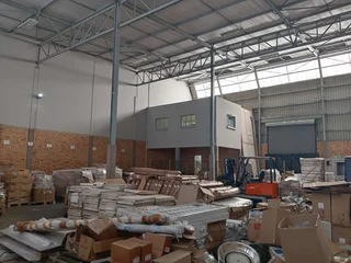 677m² Warehouse to rent, Linbro Park