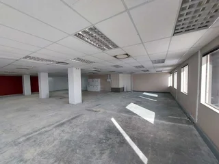 345 sqm Office to Let in Bedfordview